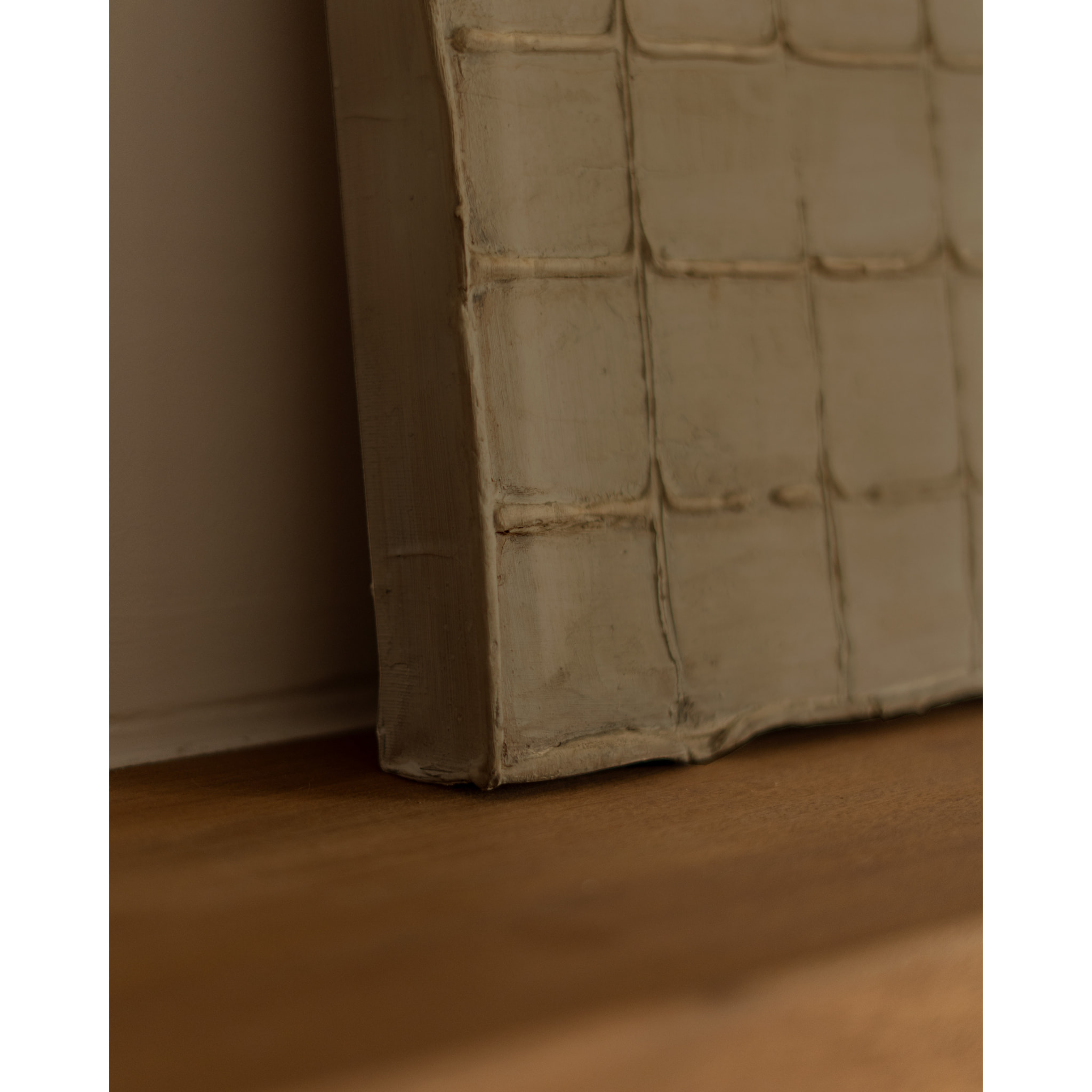 Tableau marron décoratif sur coton avec cadre en bois peint à la main à la peinture à l'huile en différentes tailles