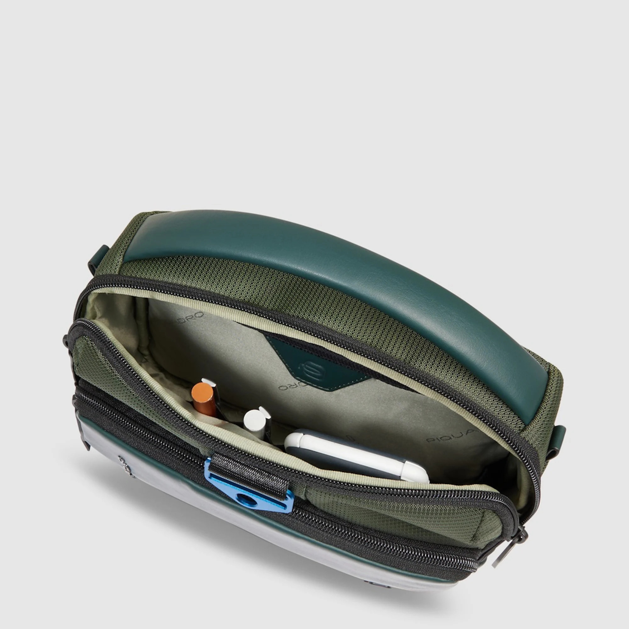 Piquadro Tracolla porta iPad®mini in tessuto riciclato e materiale bio-based con protezione RFID