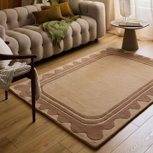 PANTONE - Tapis en laine fait main CEDRE BLANC à motif festonné marron