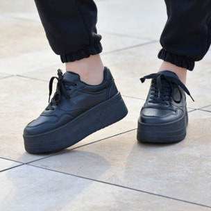 Sneakers in simil pelle platform