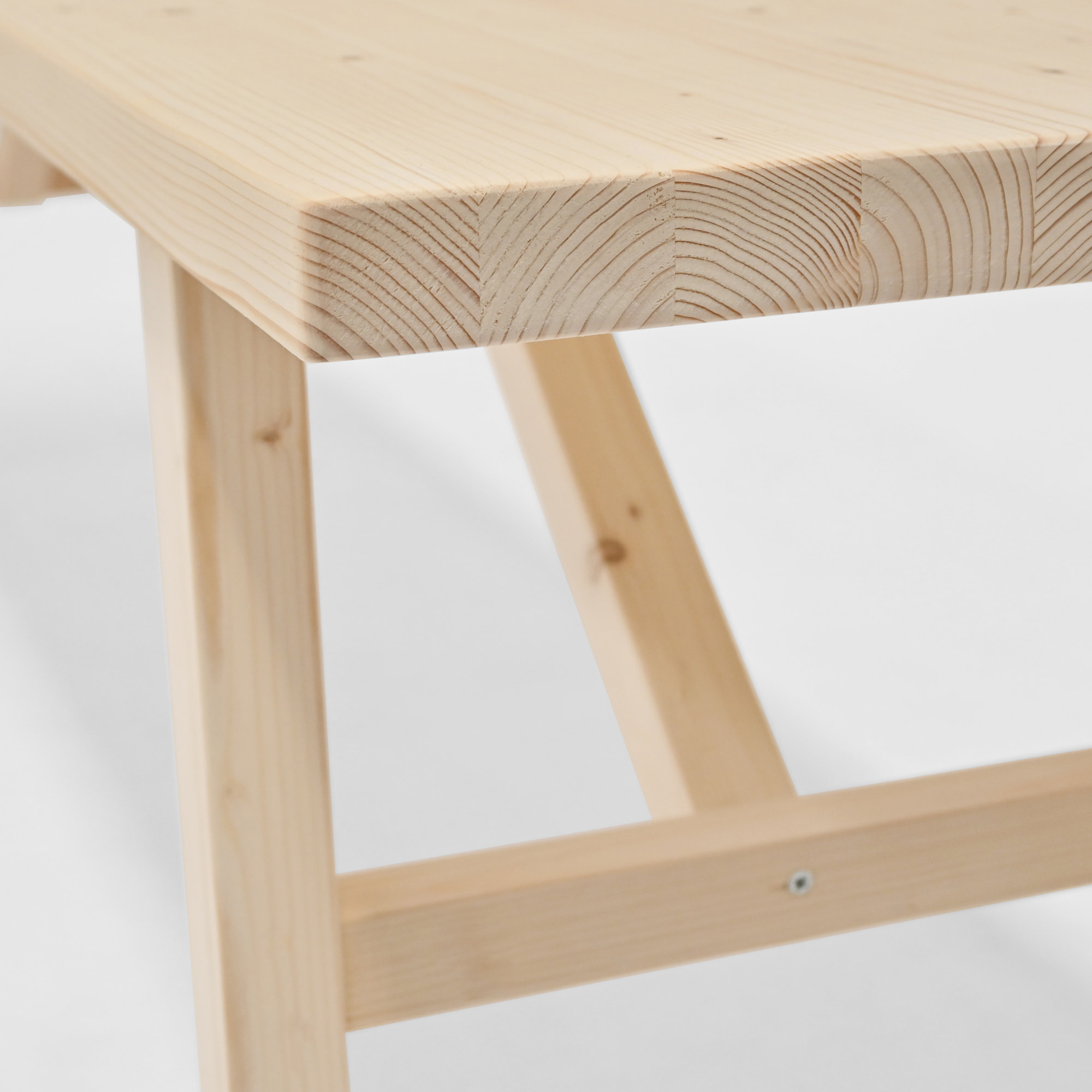 Table basse en bois massif finition naturelle Hauteur: 45 Longueur: 120 Largeur: 50