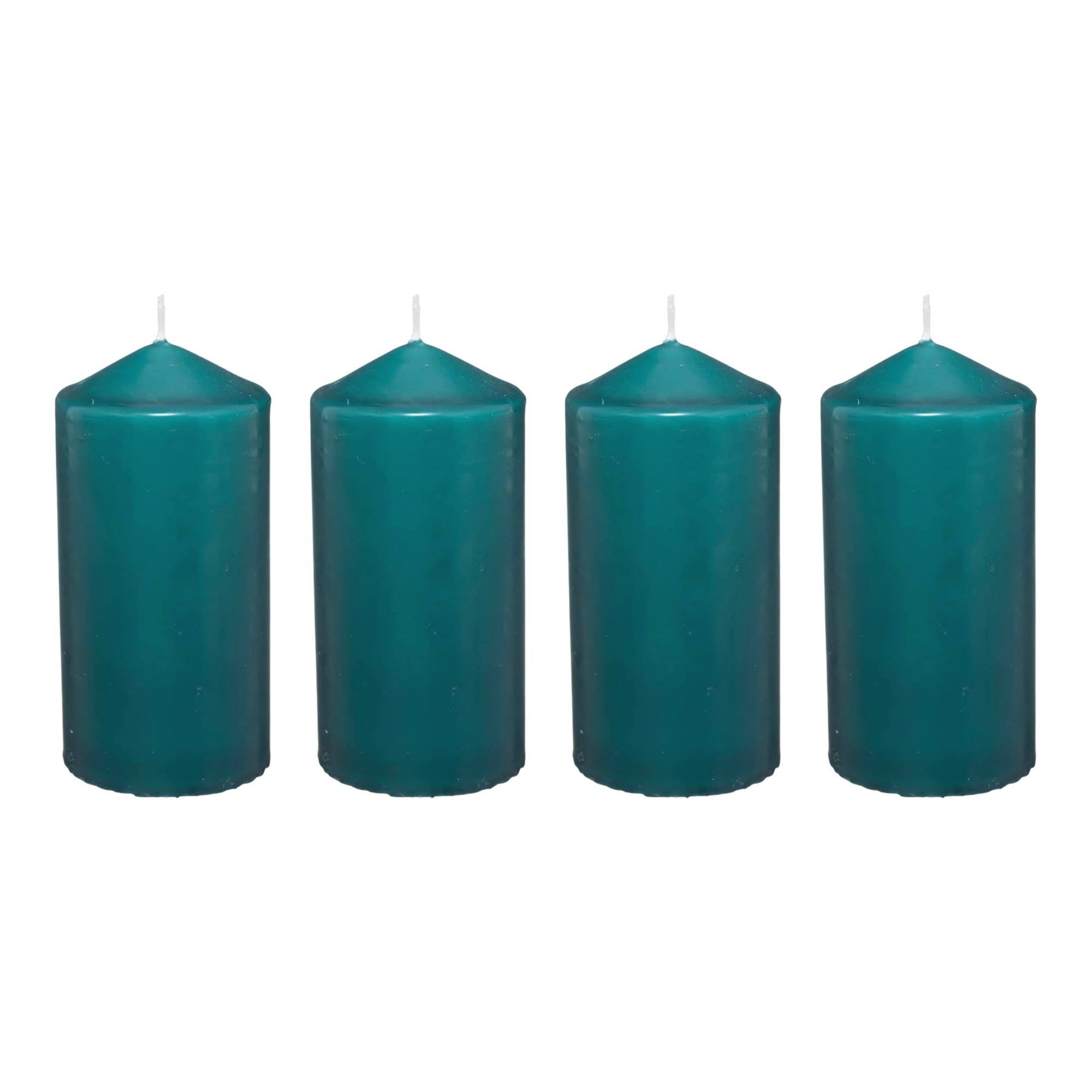 Set de 4 velas de cera en color petróleo ø5x10cm y 25h de combustión