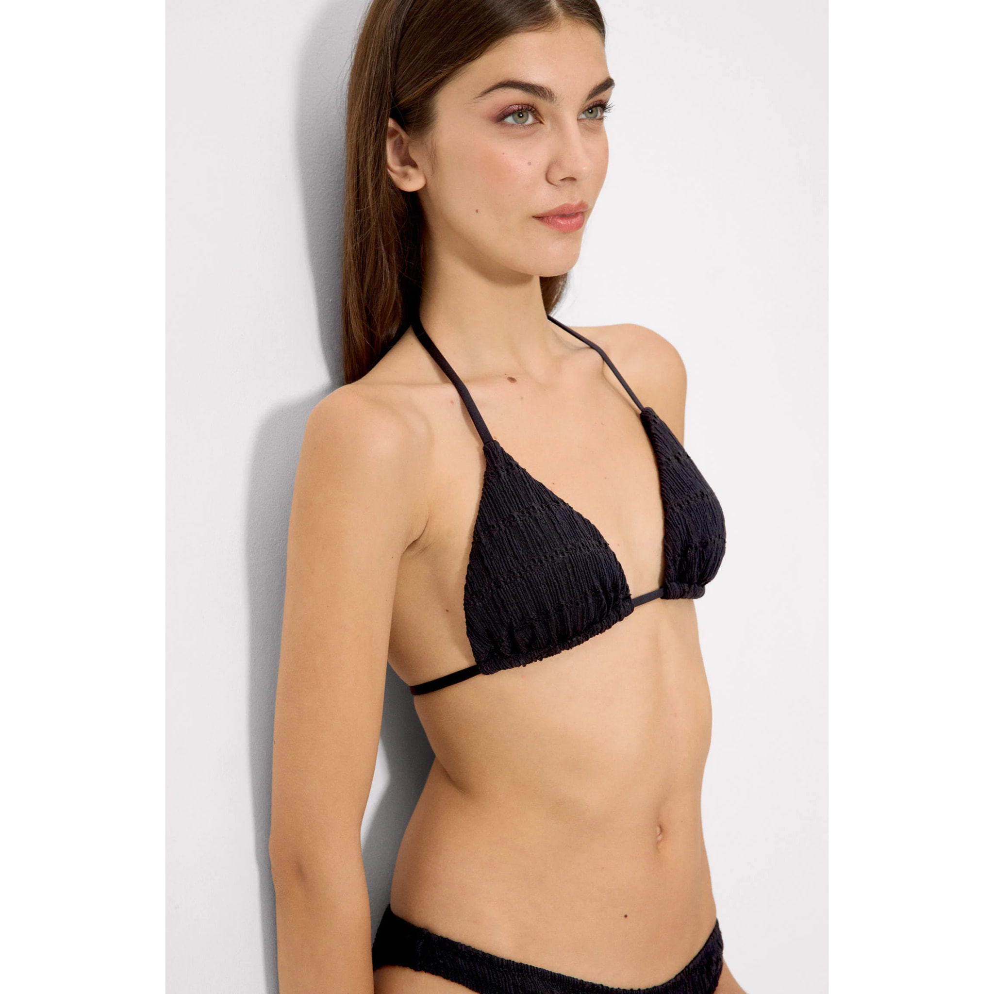Top bikini a triangolo Nero