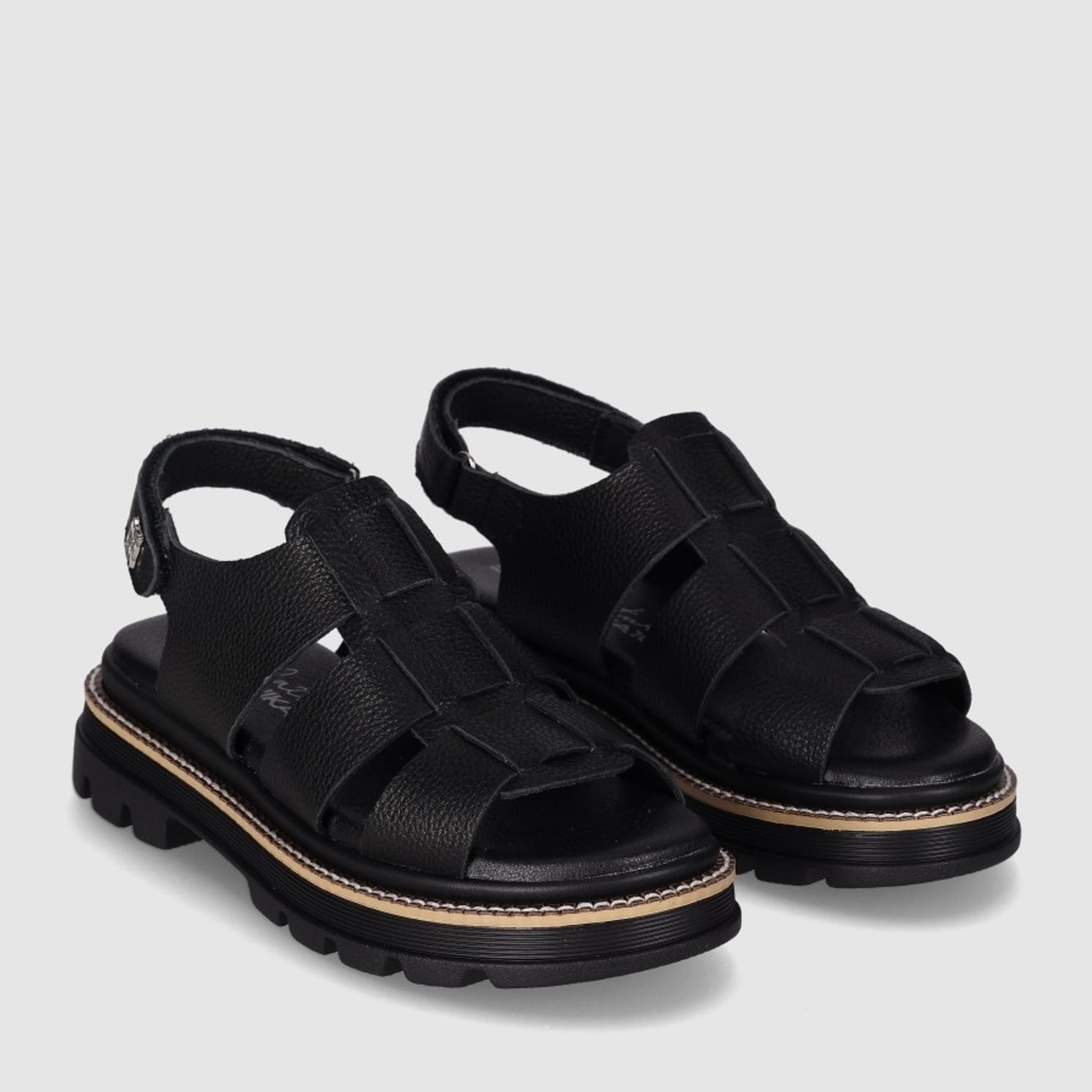 Sandalias de Piel - Negro - Tacón: Bajo