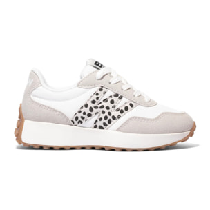 Sneakers con logo leopardato in bianco e nero