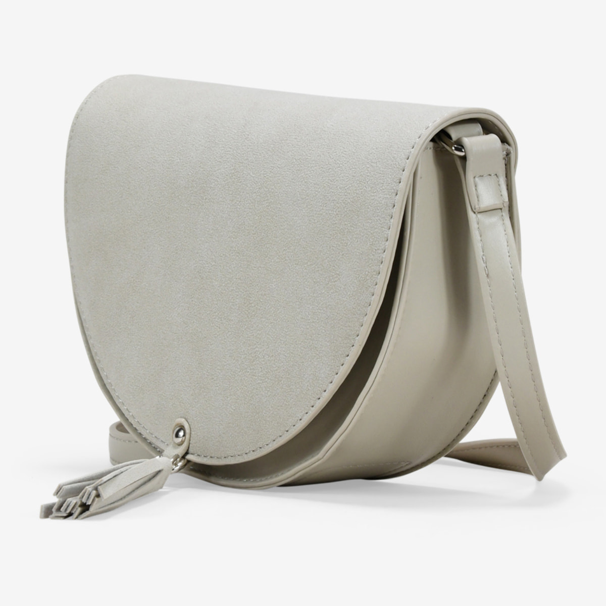 Bolso bandolera piedra con solapa y flecos