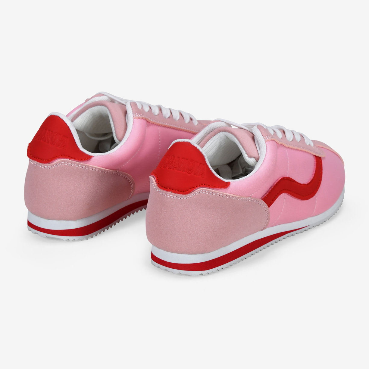 Zapatillas deportivas rosas con cordones