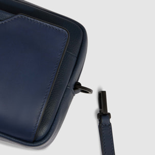 Piquadro Pochette a due scomparti con tracolla rimovibile