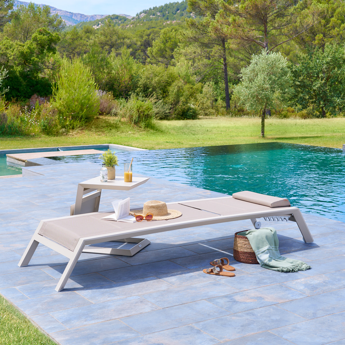 Transat "Allure" lin & argile 2 roues en aluminium et texaline