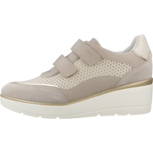 Sneakers de  Mujer de la marca GEOX  modelo D ILDE MARRON CLARO