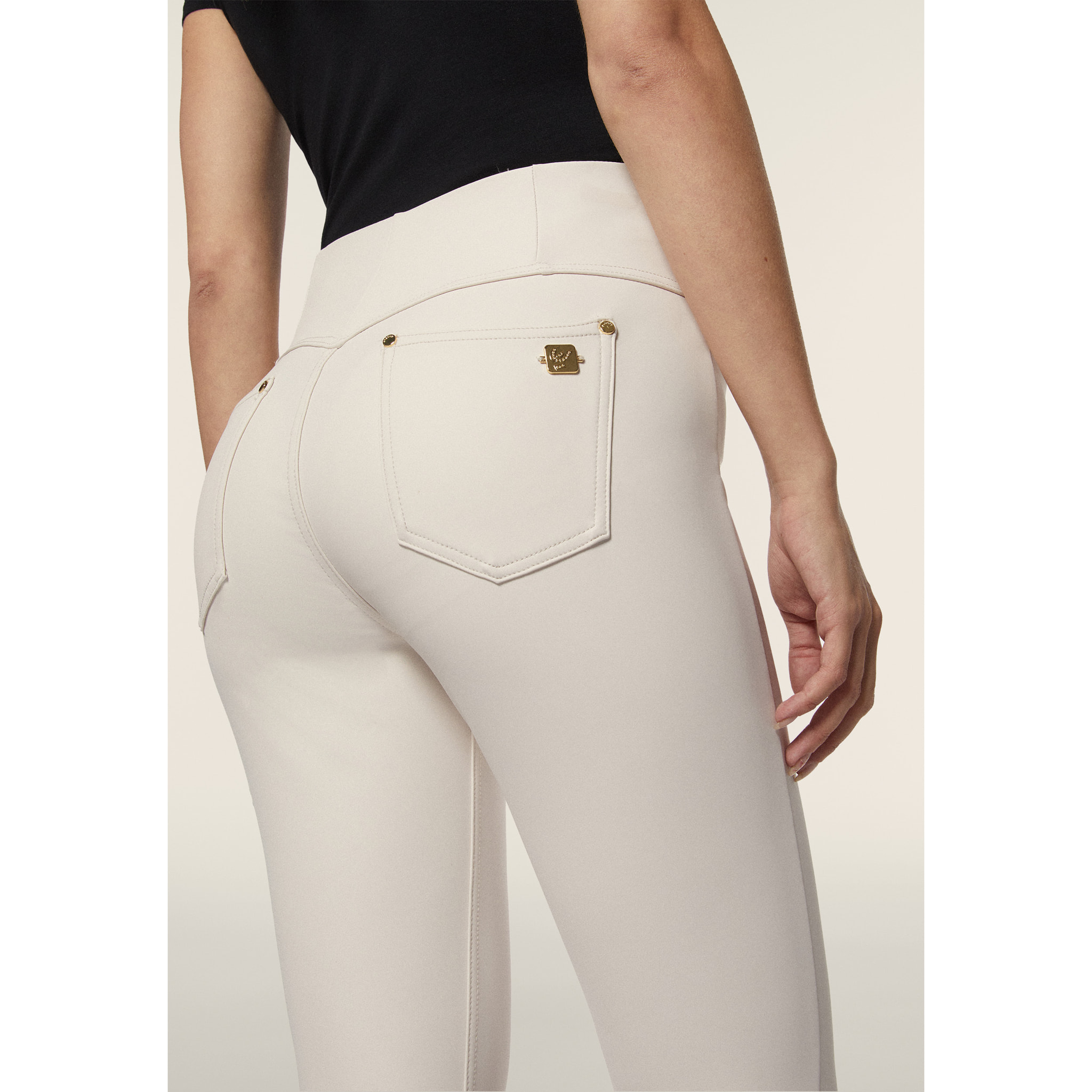 Pantaloni in Similpelle Laminata con Vita Alta superskinny