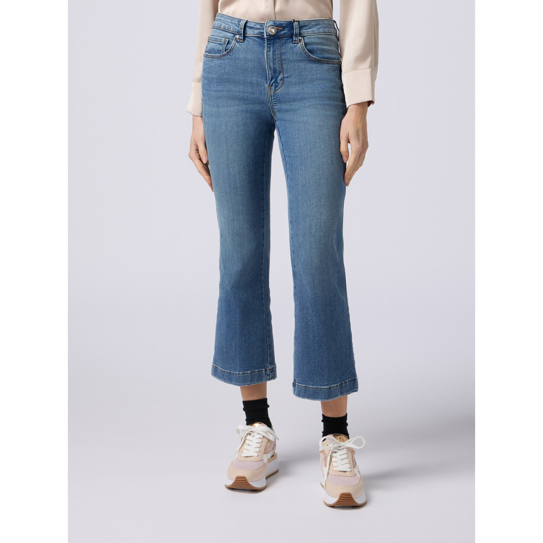 Oltre - Vaqueros little flare con botón joya - Light - blue