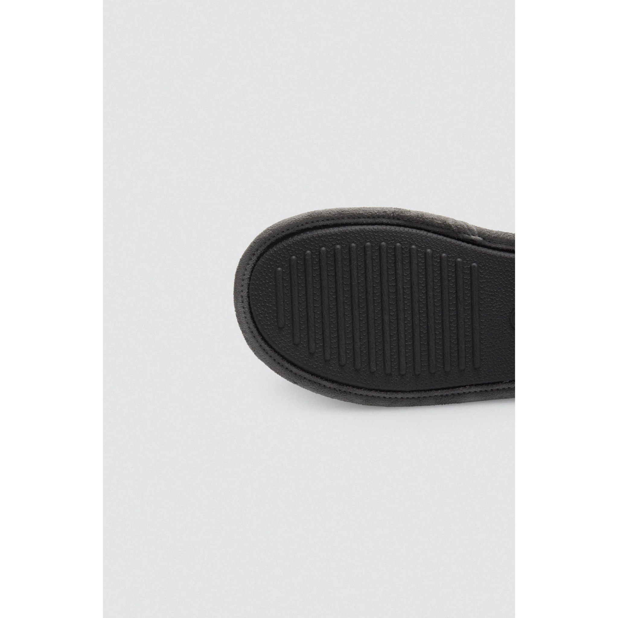 Pantofola da casa imbottita e vellutata