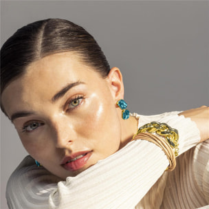 Pendientes Lux by Lux acabadoss en oro amarillo 18k