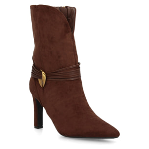 Botín elegante con tacón alto