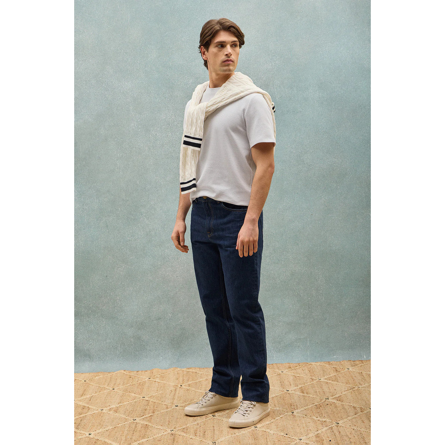 Camiseta blanca microestructura con monograma bordado PC