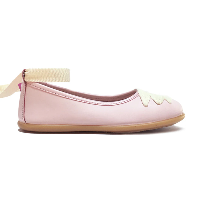 Bailarina infantil rosa con lazo