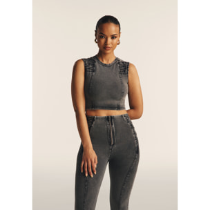 Top cropped effetto denim decorato sulle spalle