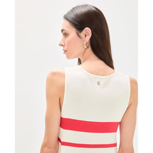 Abito corto in maglia con spalline larghe e riga irregolare