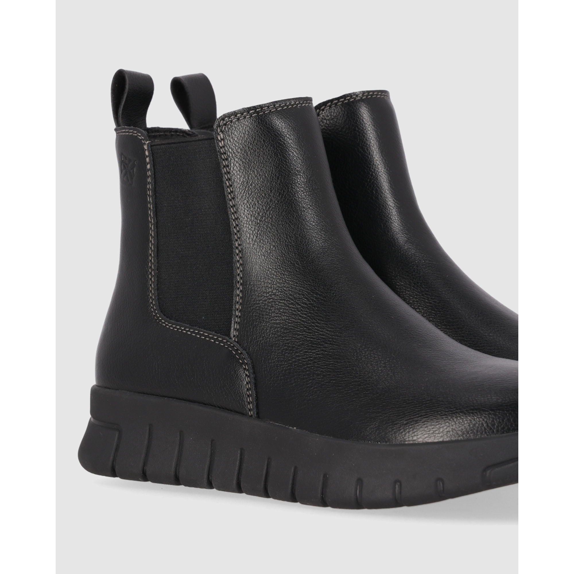 Botines de Piel - Negro - Tacón: Bajo