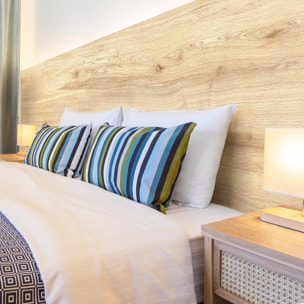 Rouleau revêtement adhésif vinyle au mètre - Sticker lavable Cuisine Meuble Armoire Porte - BOIS CHÊNE BLANC