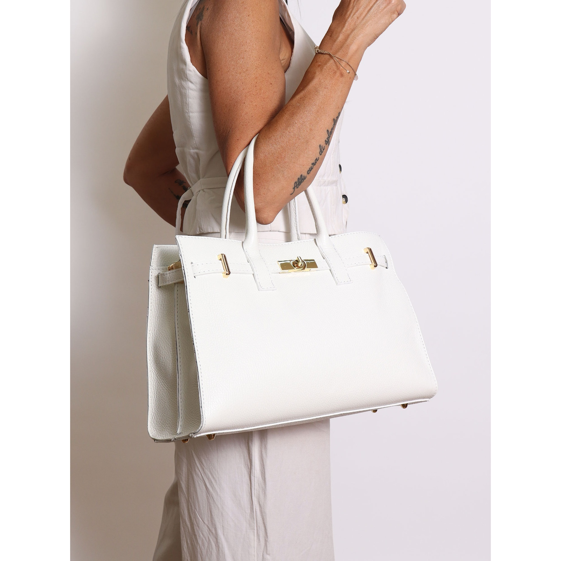 Gave Lux Borsa a mano