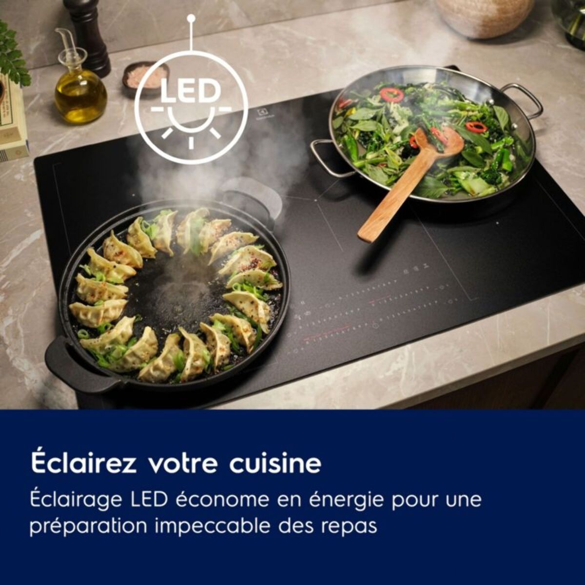 Hotte décorative murale ELECTROLUX LFT816K