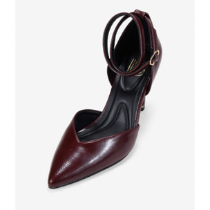 Zapatos de tacón burdeos con punta
