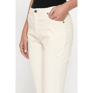 PANTALONE IN VELLUTO STRETCH MOD. 753. Vita alta gamba regolare.