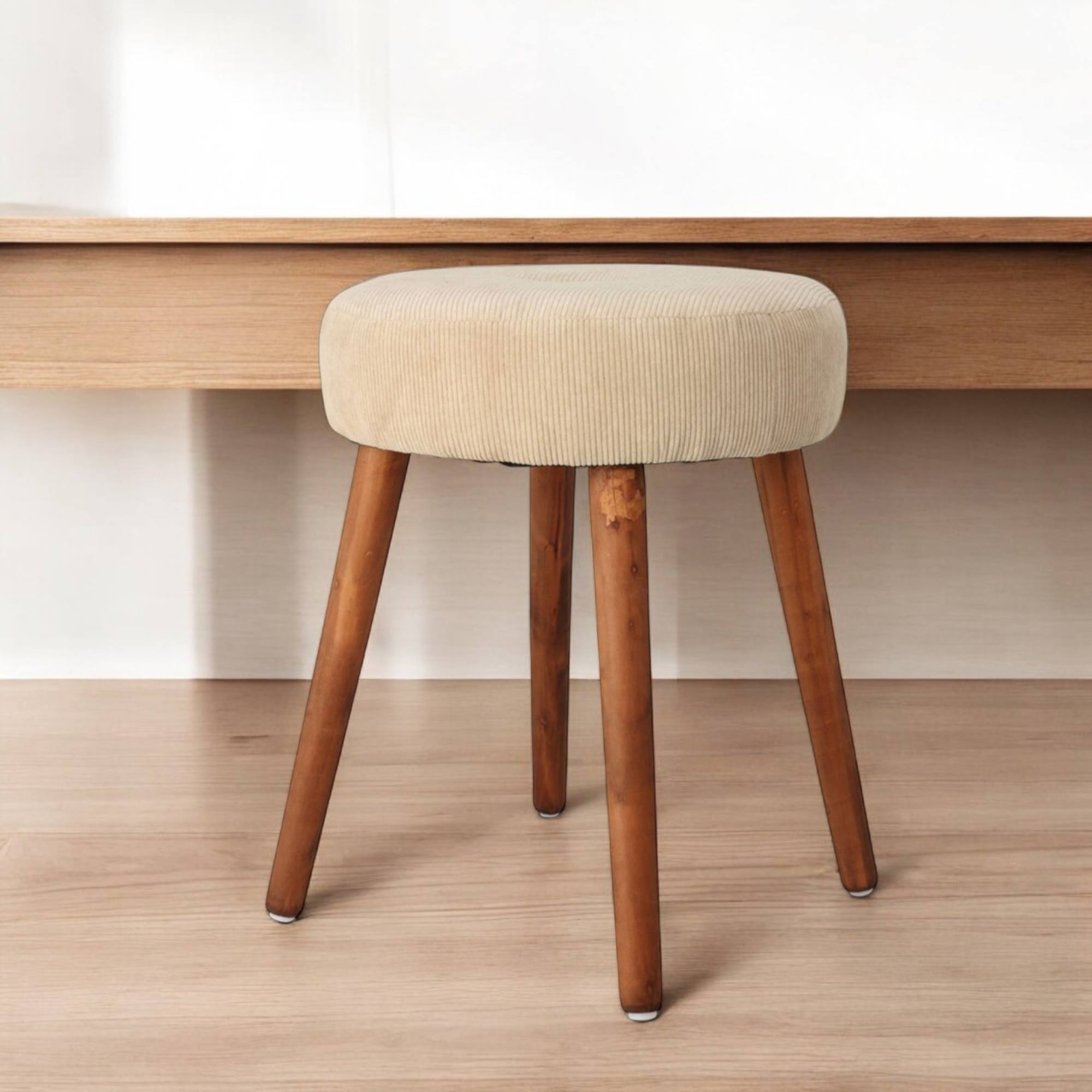 Taburete 
35x45cm Color Beige