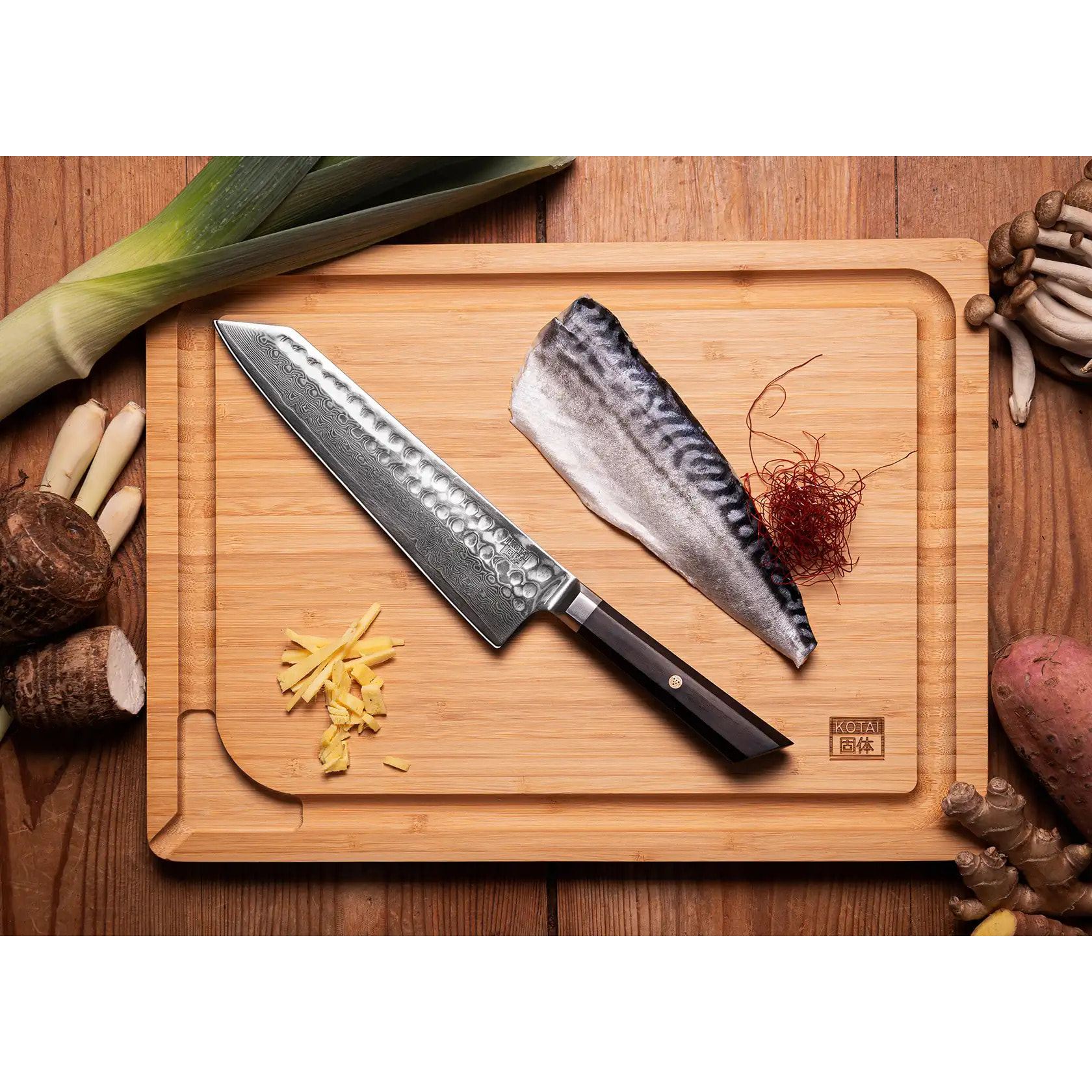 Cuchillo cocinero martillado "Kiritsuke" - 210mm - Colección Bunka Damascus