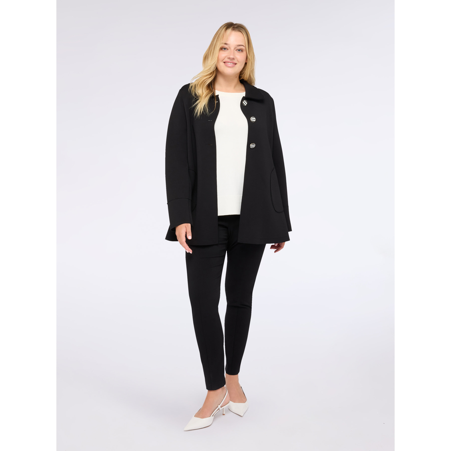 Fiorella Rubino - Chaqueta de neopreno con botones decorativos - Negro