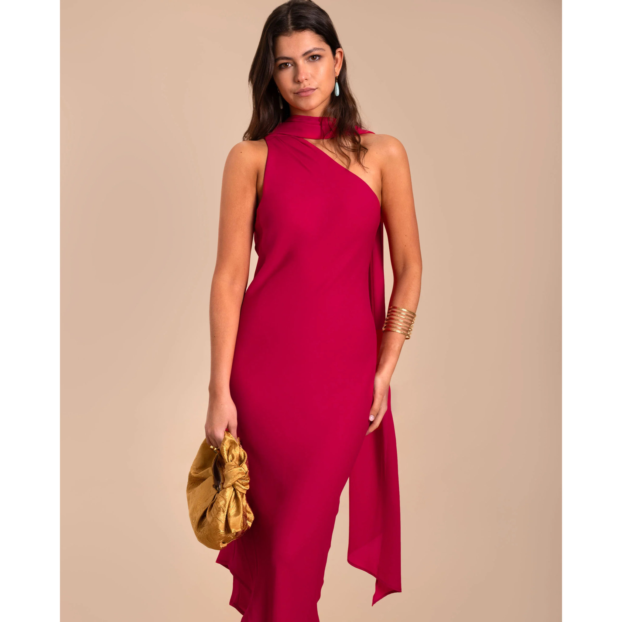 Vestido asimétrico con fular