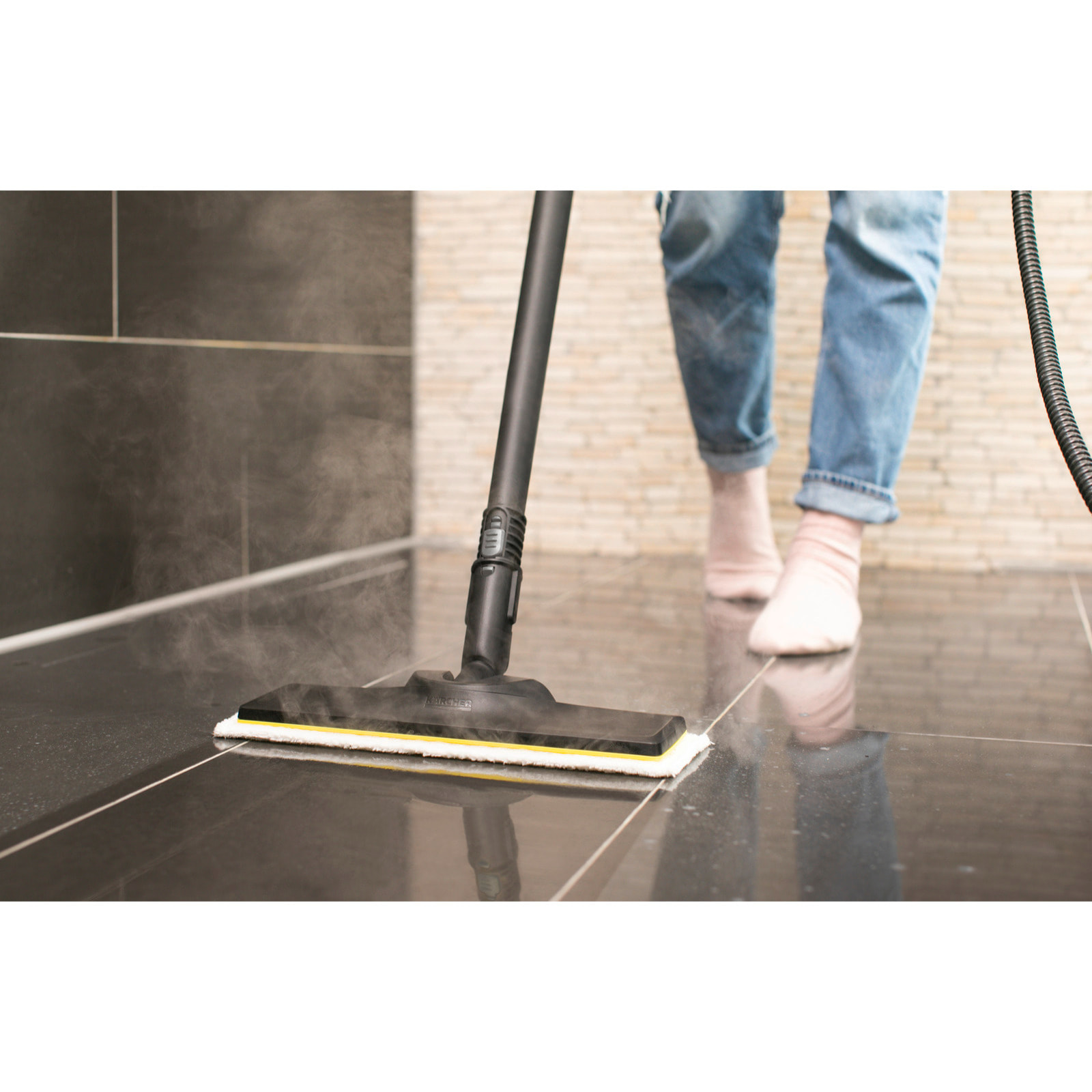 Nettoyeur vapeur avec fer à repasser Karcher SC 4 EasyFix Iron - Pression 3.5 bar- Débit vapeur 40 g/min- Fer à repasser inclus