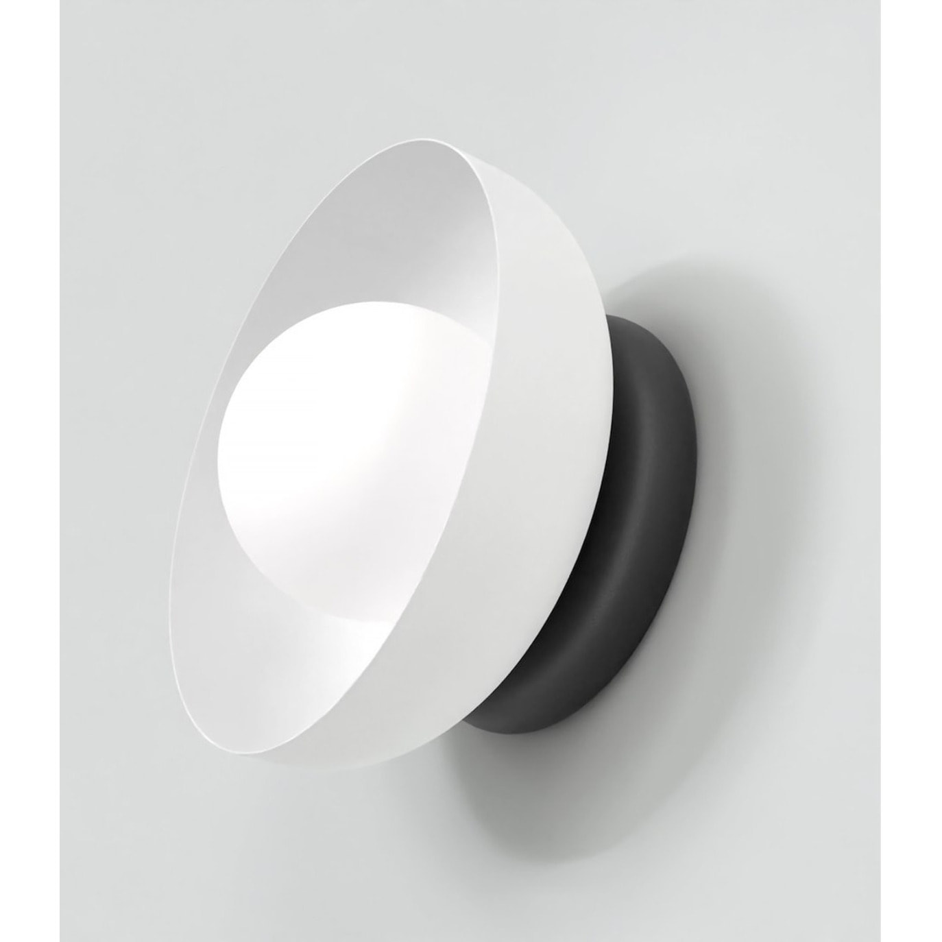Lampada da parete Ozzy in acciaio e vetro