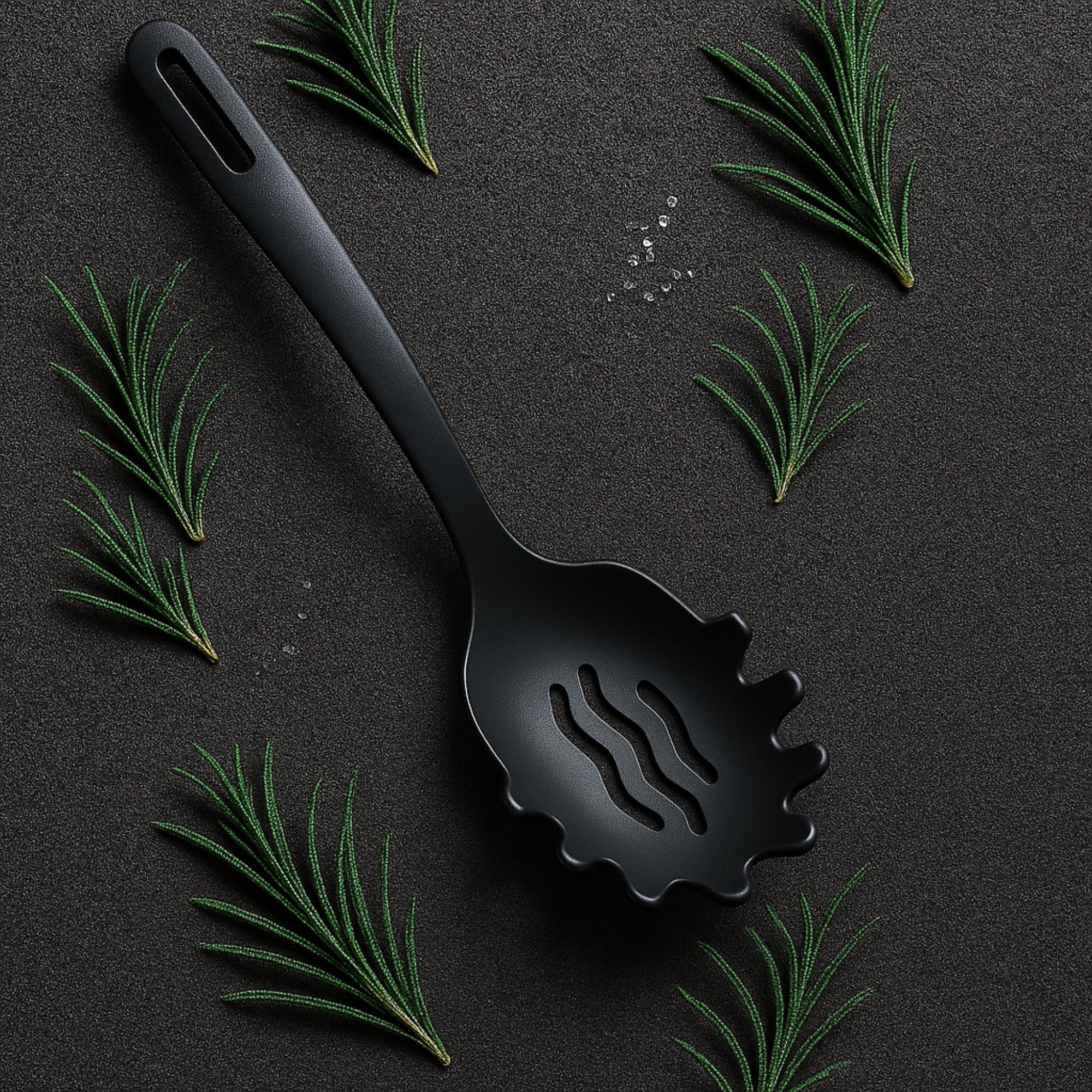 servidor de pasta en color negro 30,3x9,5cm