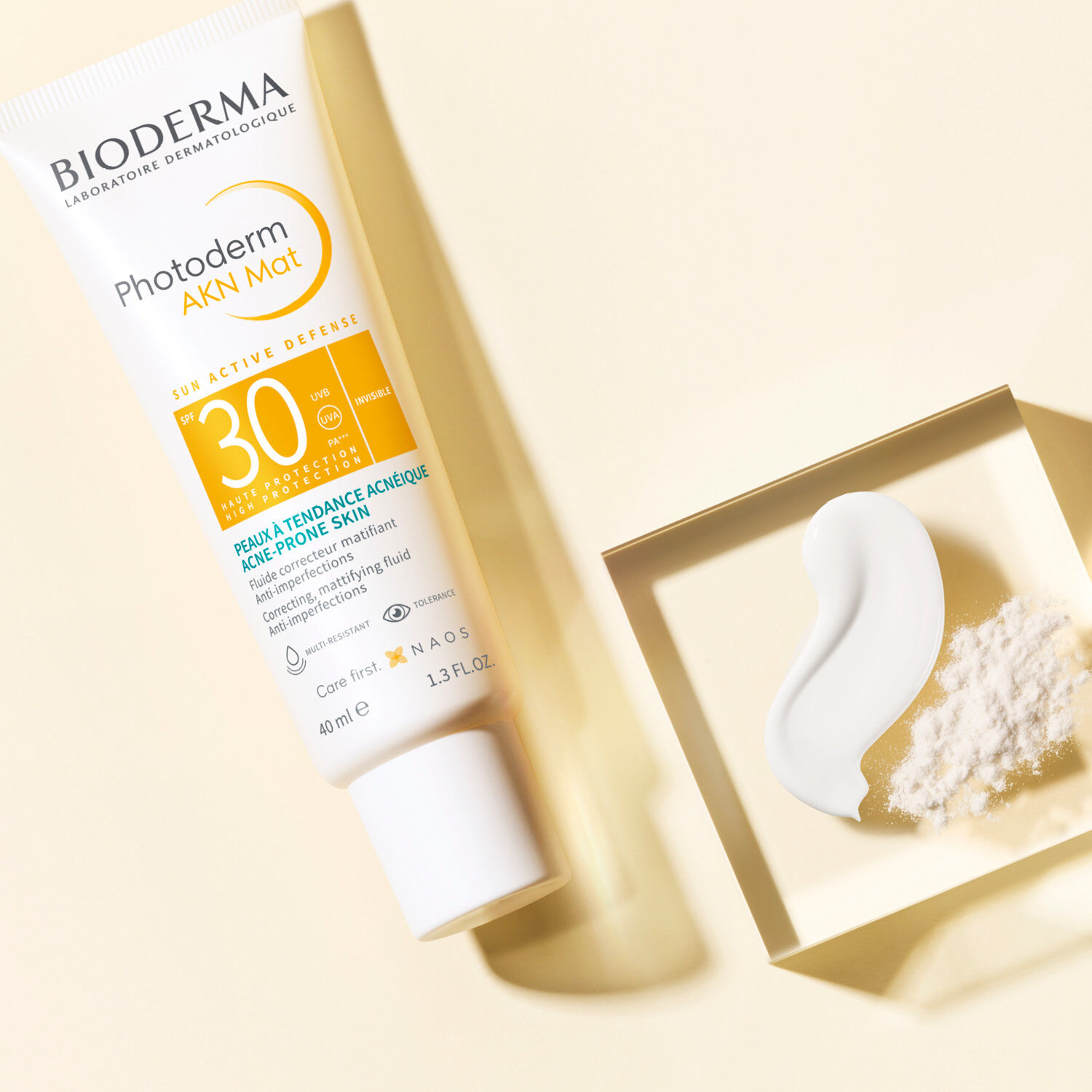 Photoderm AKN Mat - Fluide Correcteur Matifiant Anti-Imperfections SPF 30 - 40 ml