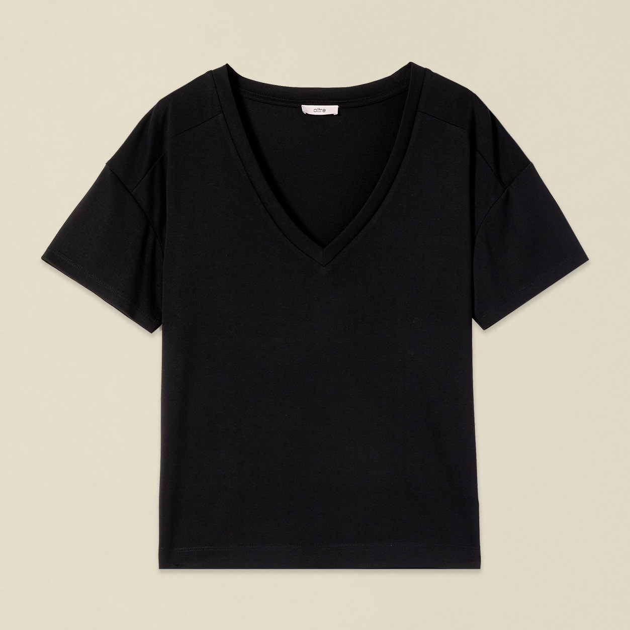 Oltre - T-shirt misto modal con scollo a V - Nero