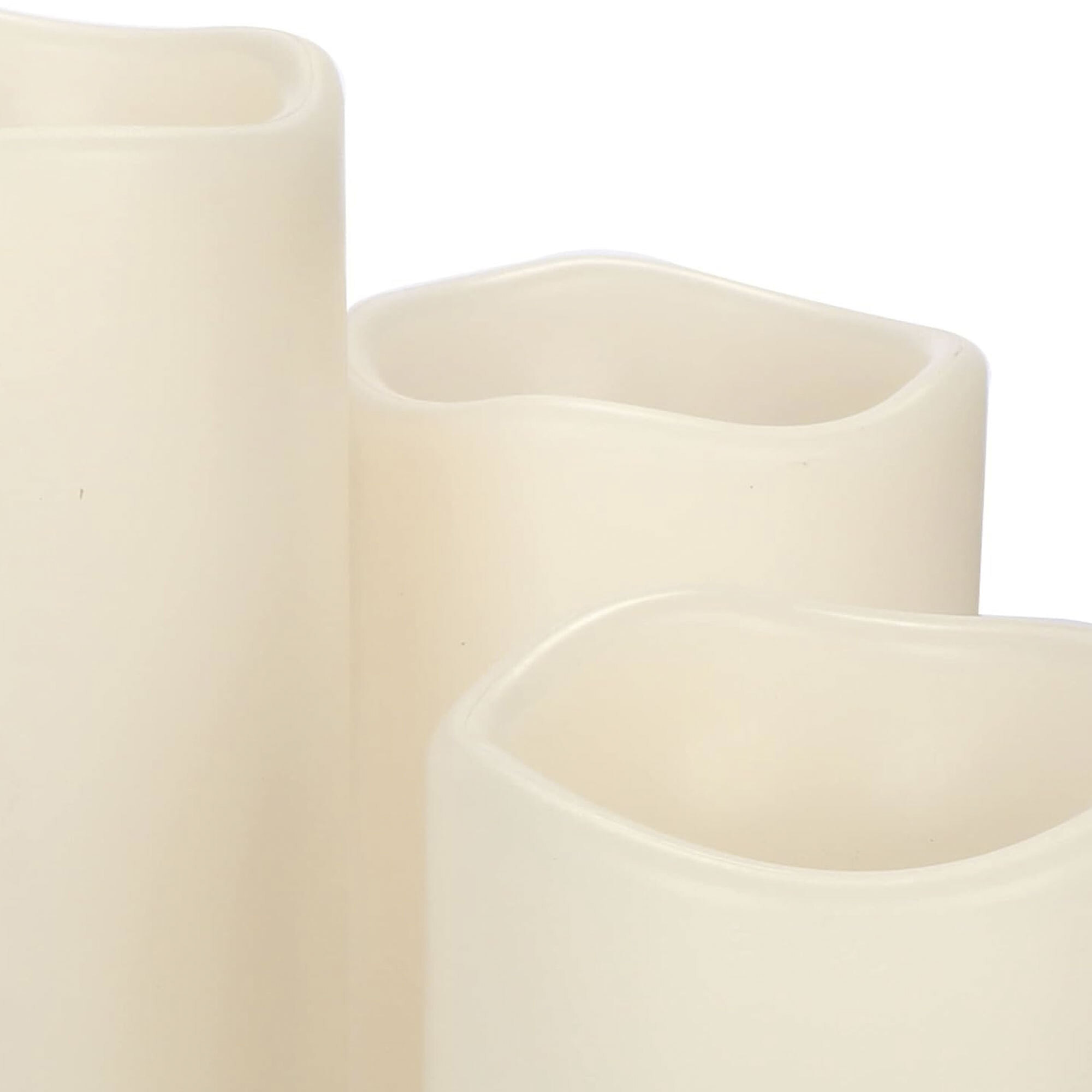 juego de 3 velas led tamaños diferentes y parpadenates con mando a distancia en color marfil