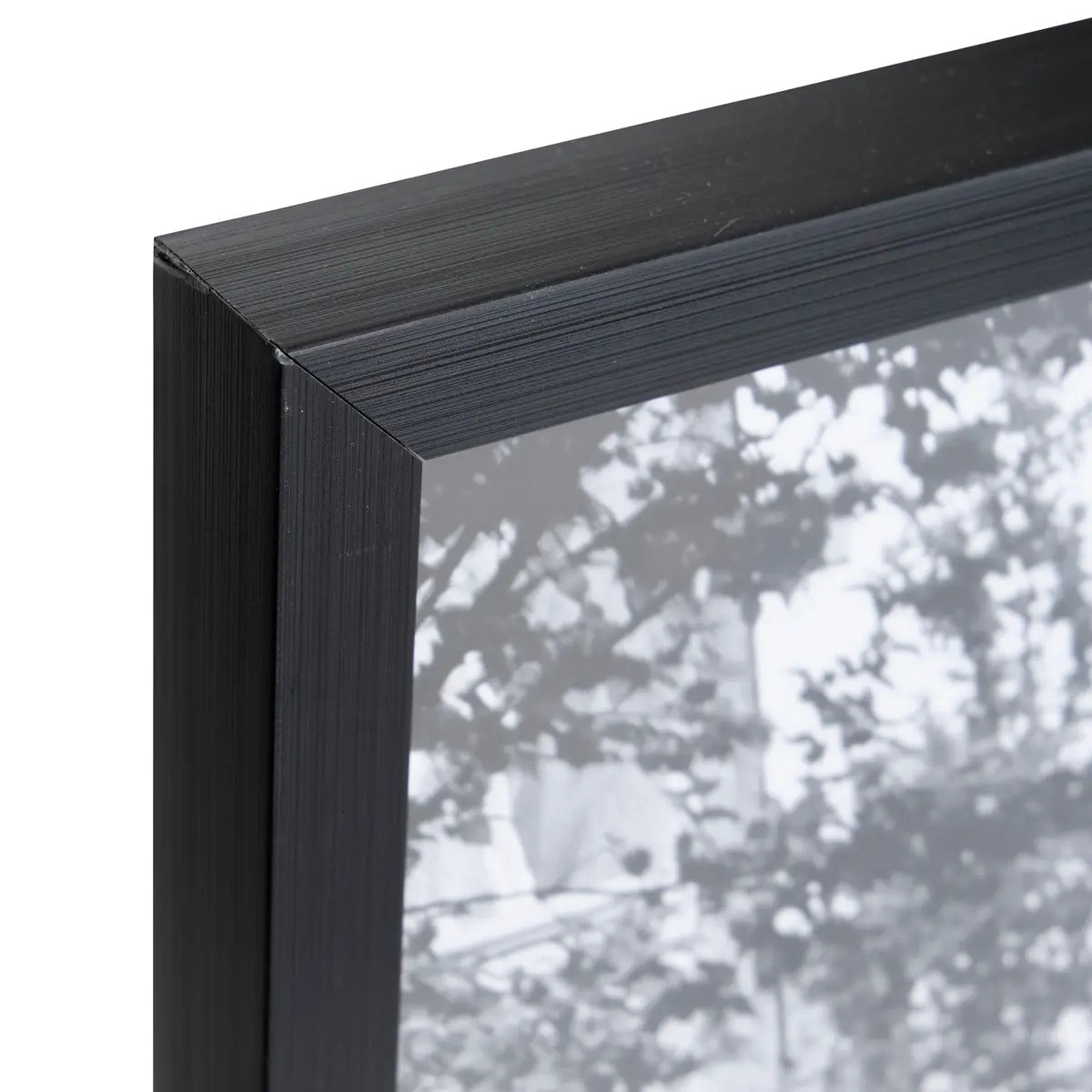 Affiche encadrée Ayu noir et blanc 70x100cm