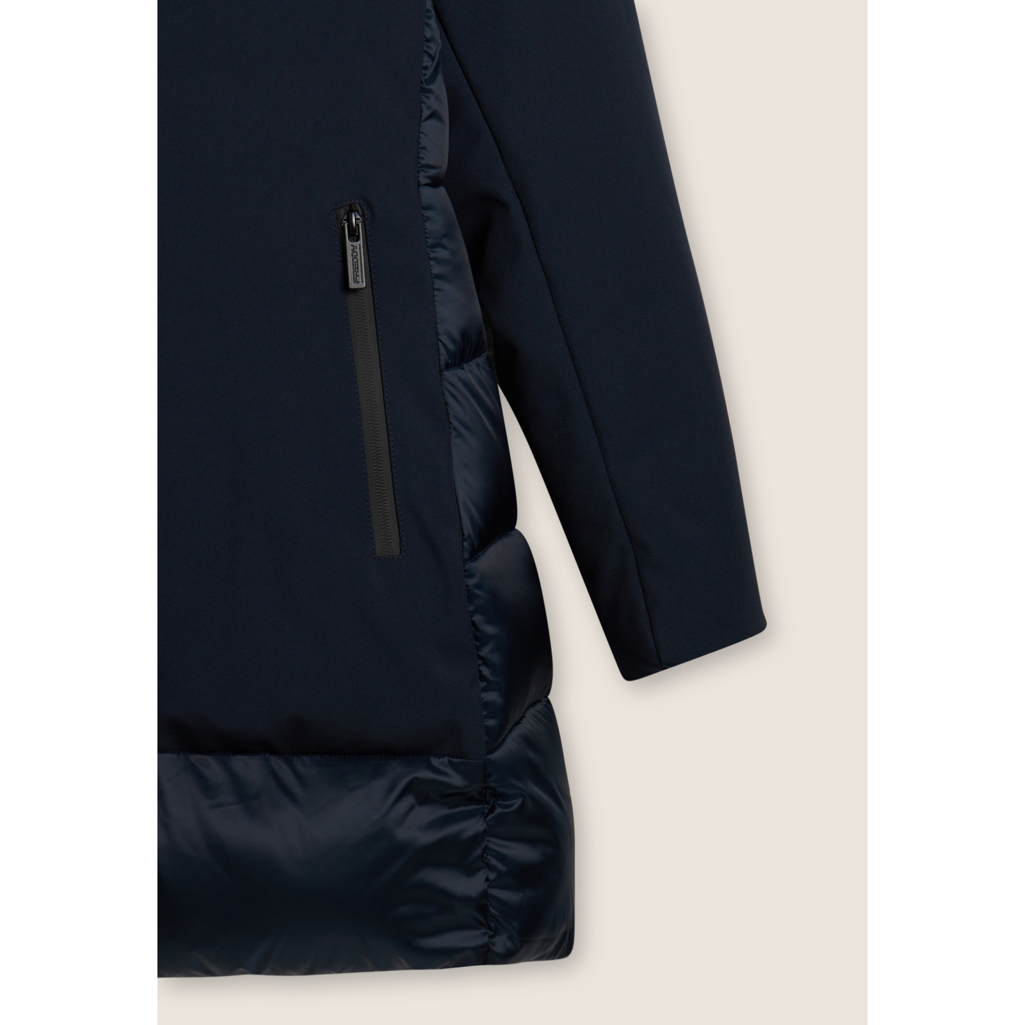 Piumino lungo donna opaco e lucido con cappuccio