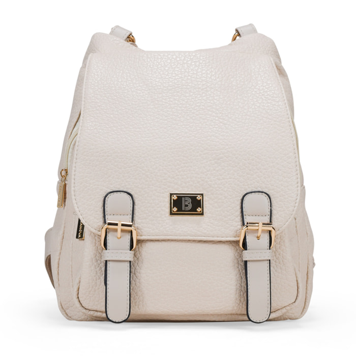 Mochila deportiva piedra con solapa y hebillas