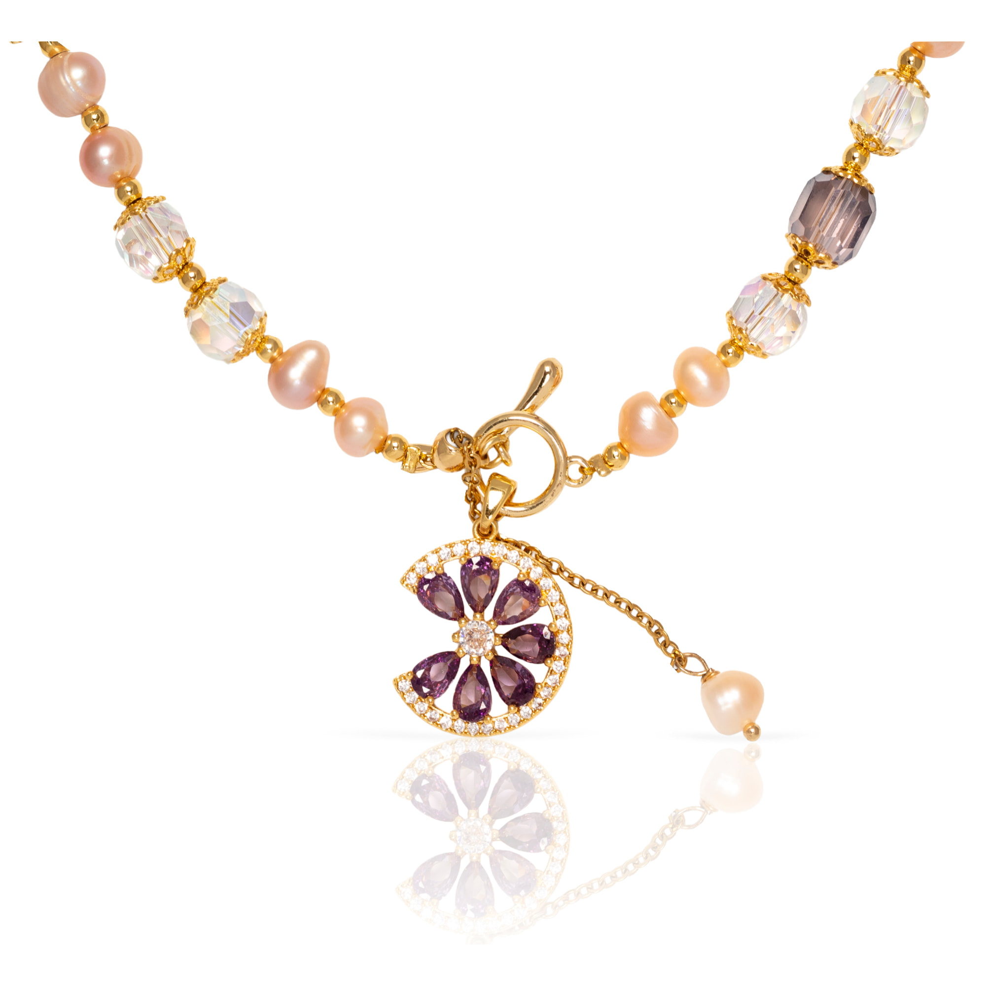 Collar con colgante de margarita, circonitas multicolor, cristal brillante de doble cara y perlas naturales.