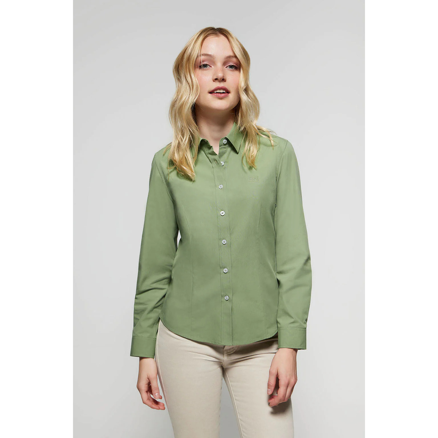 Camicia verde slim fit in popeline con logo