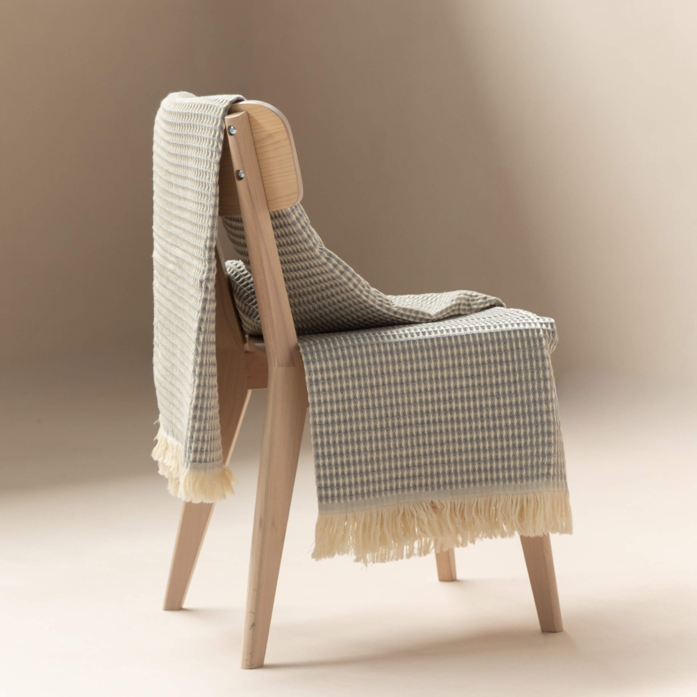 Manta Nido - 90% Algodón - 10% Poliéster - 140x190 cm - Gris