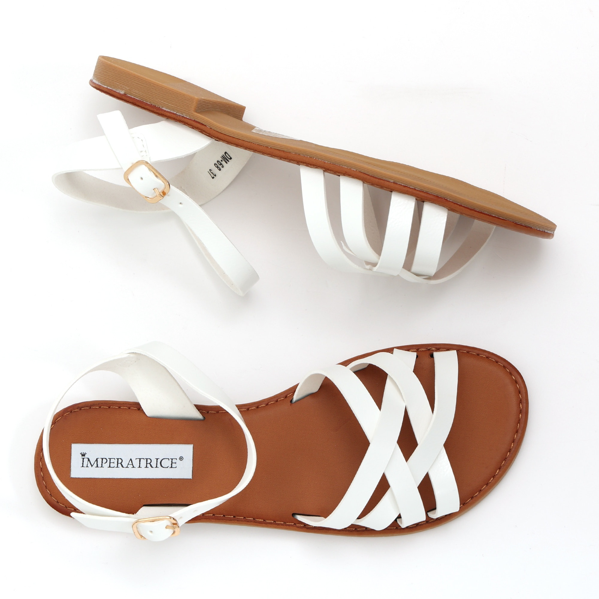 Sandali bassi in simil pelle con fasce incrociate