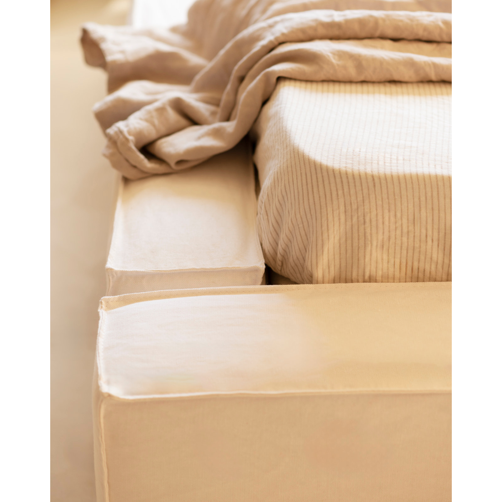 Lit déhoussable en lin blanc pour les matelas en différentes tailles