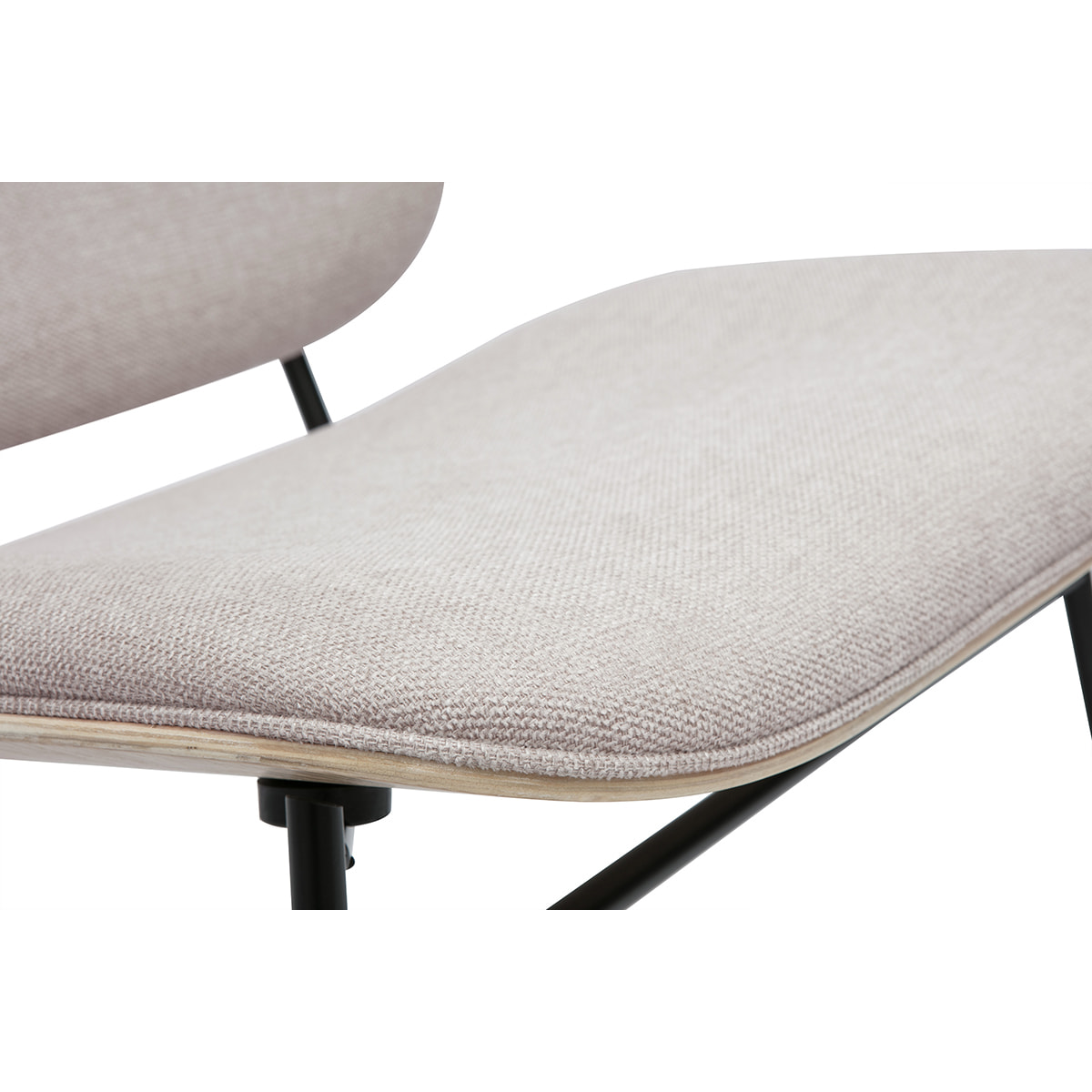 Fauteuil en tissu effet velours texturé beige et métal noir SHELBY