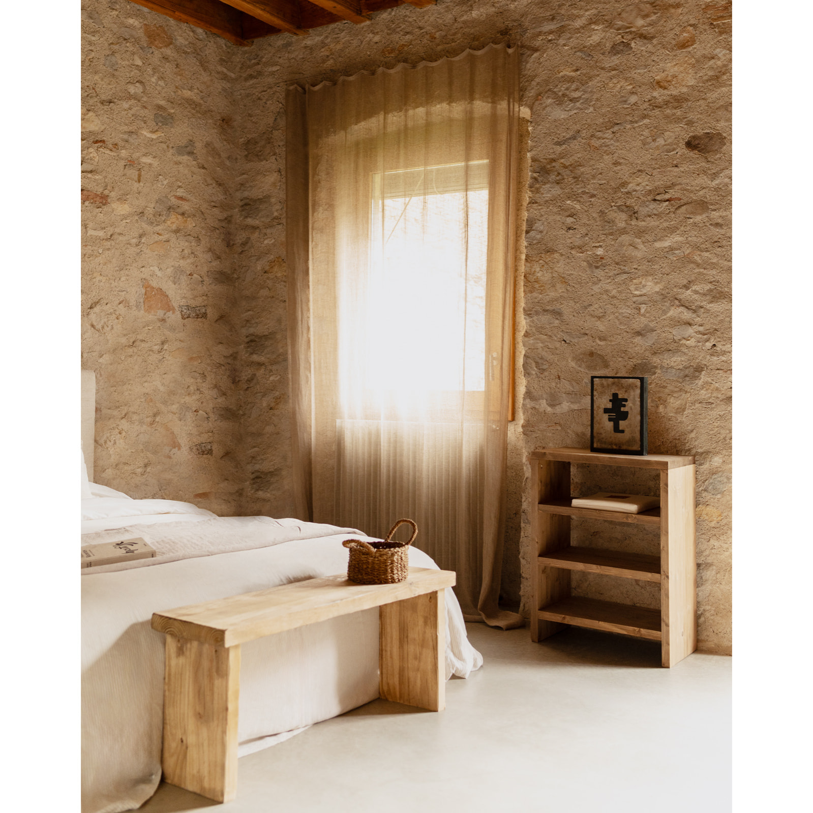 Étagère à chaussures en bois massif ton chêne moyen 80x60cm Hauteur: 80 Longueur: 60 Largeur: 35