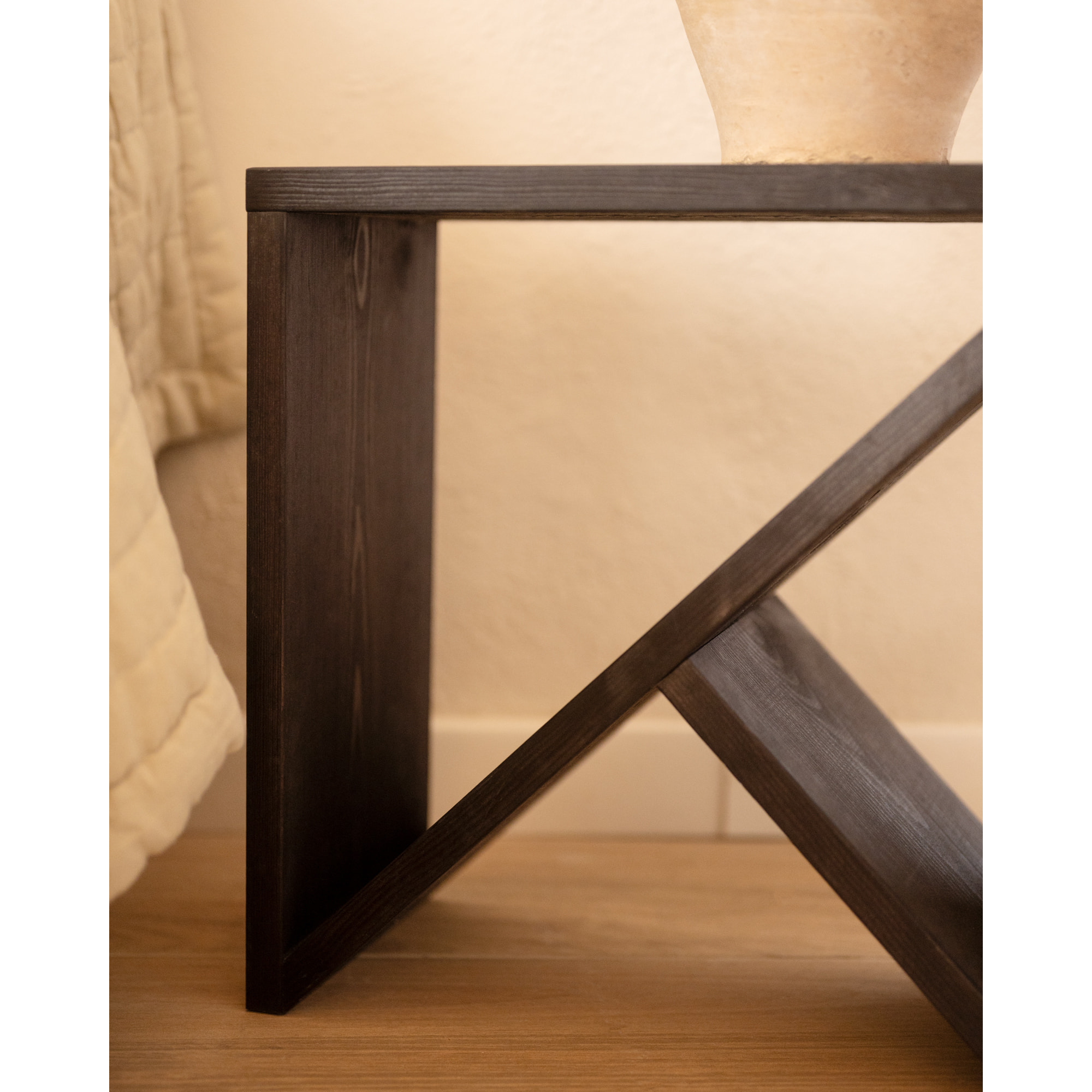 Pack 2 tables en bois massif noir en différentes tailles
